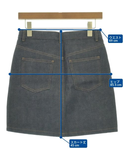 A.P.C. กระโปรงยาวถึงเข่า