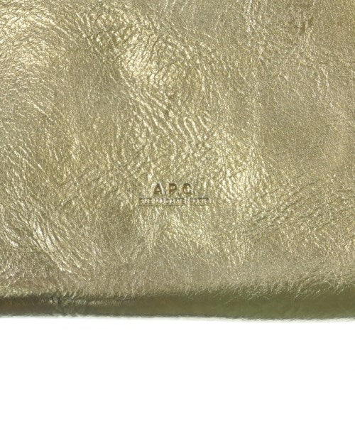 A.P.C. กระเป๋าสะพาย
