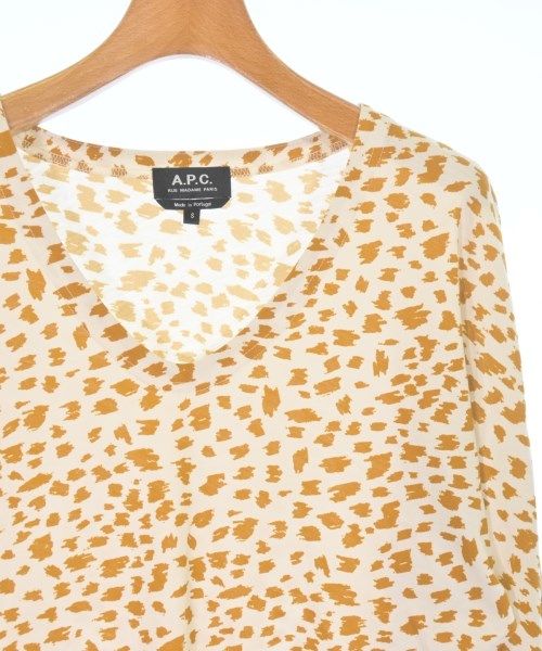 A.P.C. เสื้อยืด/เสื้อท็อปส์