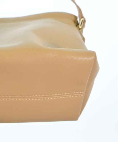 A.P.C. กระเป๋าสะพาย