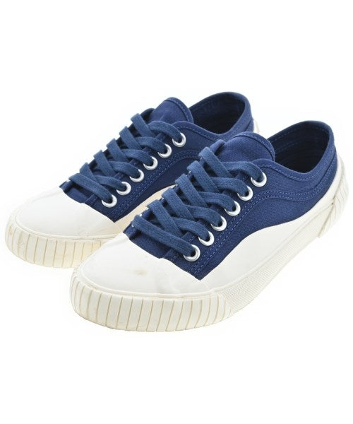 A.P.C. รองเท้าผ้าใบ