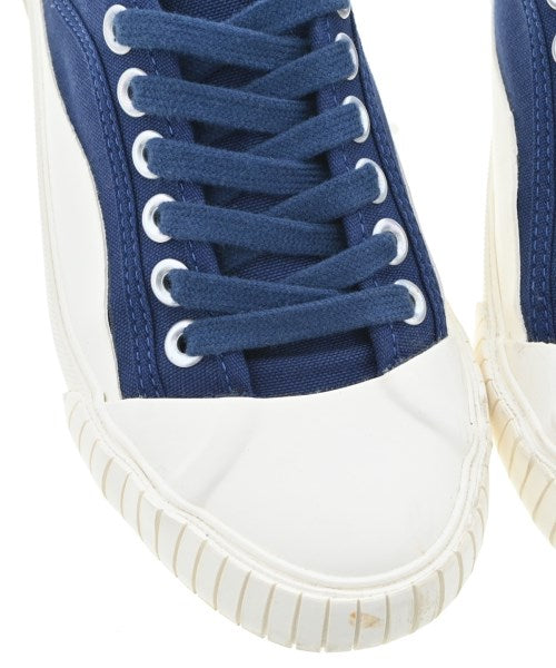 A.P.C. รองเท้าผ้าใบ