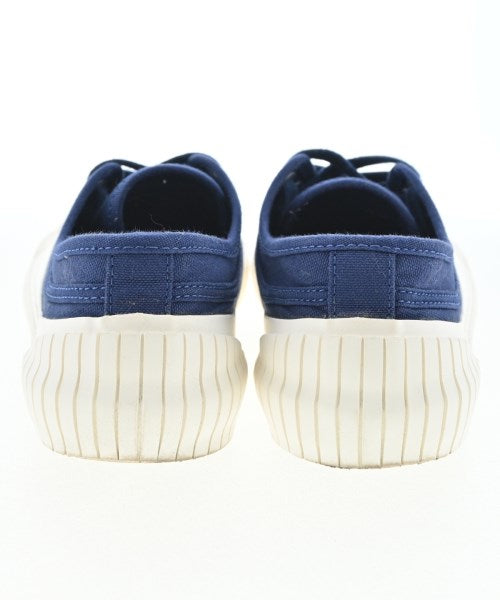 A.P.C. รองเท้าผ้าใบ