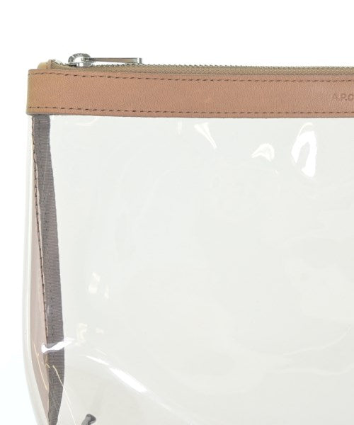 A.P.C. คลัตช์