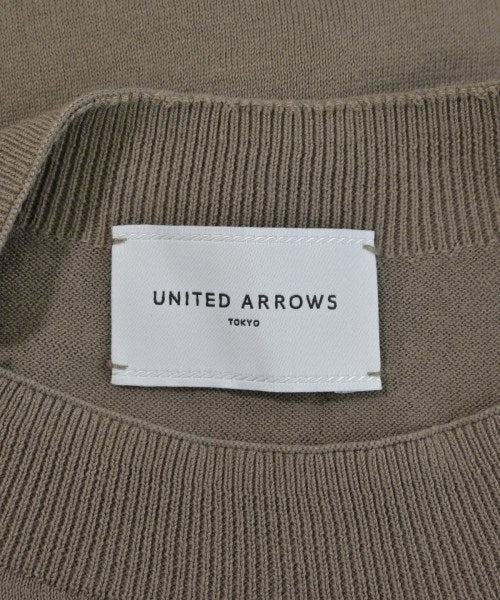 UNITED ARROWS เสื้อแขนกุด