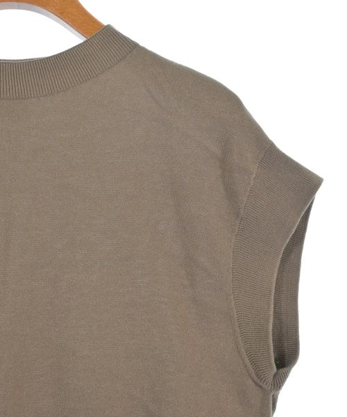 UNITED ARROWS เสื้อแขนกุด
