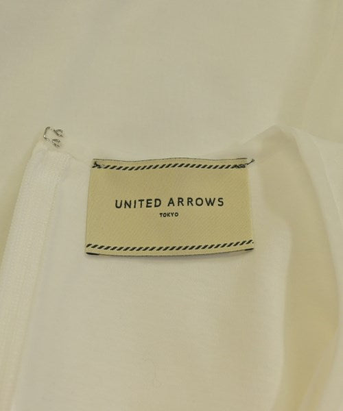 UNITED ARROWS เสื้อยืด/เสื้อท็อปส์