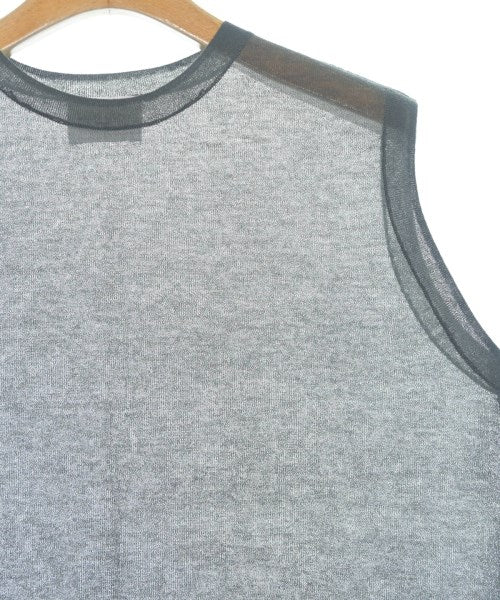 UNITED ARROWS เสื้อแขนกุด