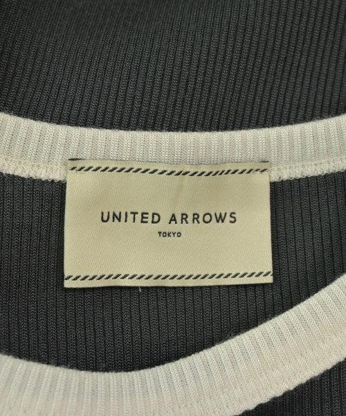 UNITED ARROWS เสื้อยืด/เสื้อท็อปส์