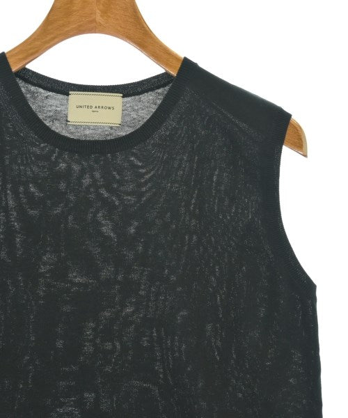 UNITED ARROWS เสื้อแขนกุด
