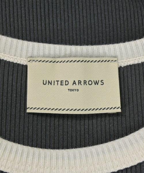 UNITED ARROWS เสื้อยืด/เสื้อท็อปส์