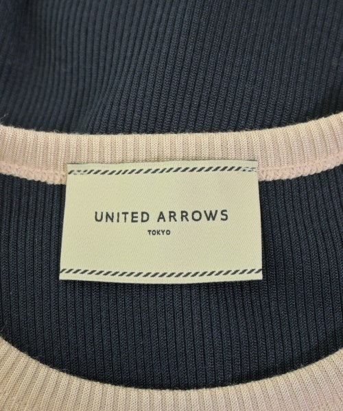 UNITED ARROWS เสื้อยืด/เสื้อท็อปส์