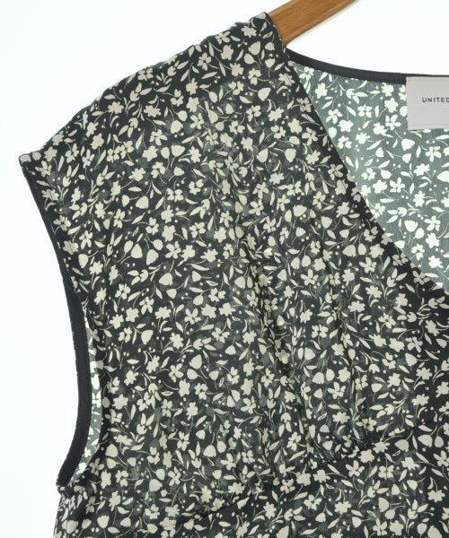 UNITED ARROWS เสื้อลำลอง