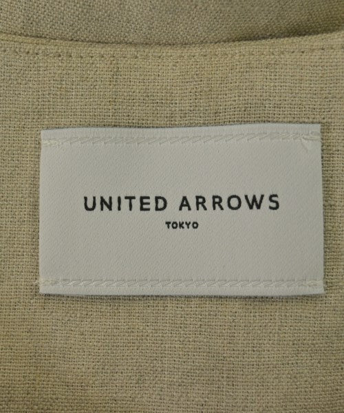 UNITED ARROWS เสื้อกั๊ก
