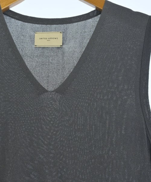 UNITED ARROWS เสื้อแขนกุด