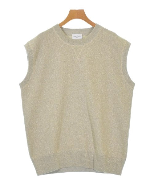 UNITED ARROWS เสื้อแขนกุด