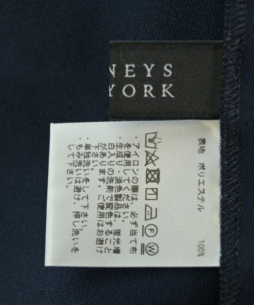 BARNEYS NEWYORK เสื้อสตรี