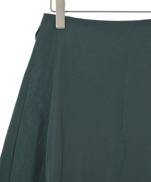 TOMORROWLAND กระโปรงยาวถึงเข่า