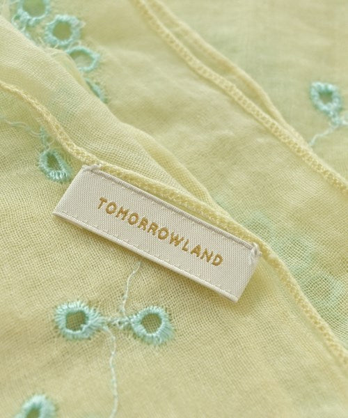 TOMORROWLAND ผ้าคลุมไหล่