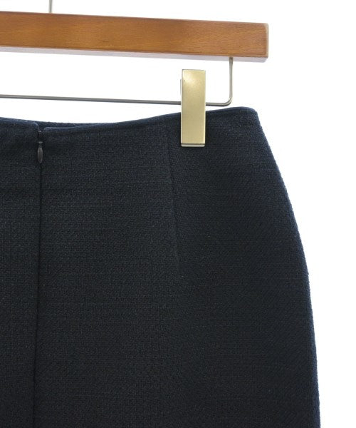 SHIPS กระโปรงยาวถึงเข่า