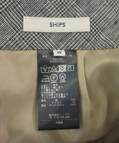 SHIPS กระโปรงยาวถึงเข่า