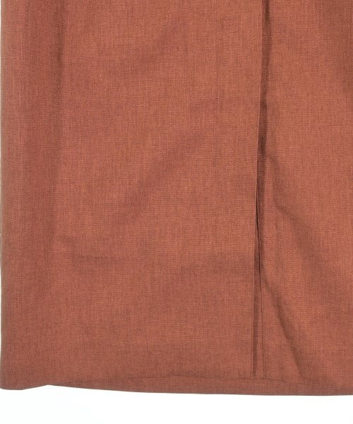 SHIPS กระโปรงยาวถึงเข่า