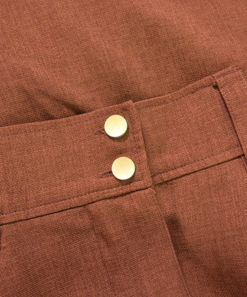 SHIPS กระโปรงยาวถึงเข่า