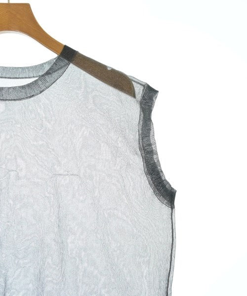 AMERICAN RAG CIE เสื้อแขนกุด