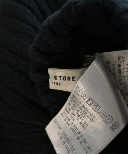 UNIVERSAL FREAK'S กางเกง อื่น