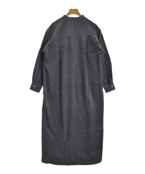 URBAN RESEARCH DOORS เดรสที่เป็นเสื้อเชิ้ตตัวยาว