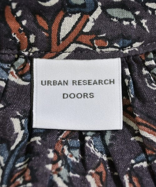 URBAN RESEARCH DOORS เดรสที่เป็นเสื้อเชิ้ตตัวยาว