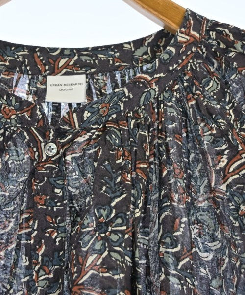 URBAN RESEARCH DOORS เดรสที่เป็นเสื้อเชิ้ตตัวยาว