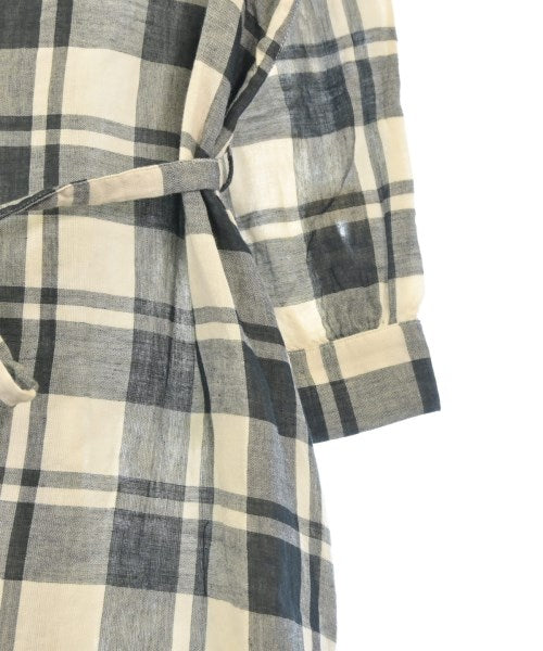 URBAN RESEARCH DOORS เดรสที่เป็นเสื้อเชิ้ตตัวยาว