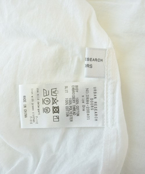 URBAN RESEARCH DOORS เสื้อสตรี