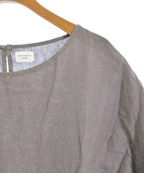 URBAN RESEARCH DOORS เสื้อสตรี