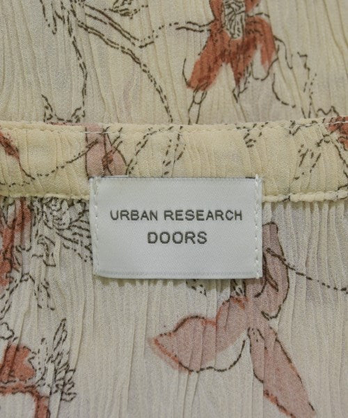 URBAN RESEARCH DOORS เสื้อสตรี