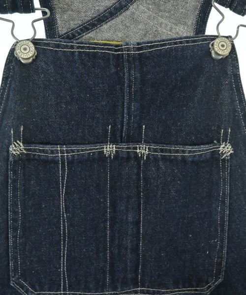 Levi's RED กางเกง อื่น