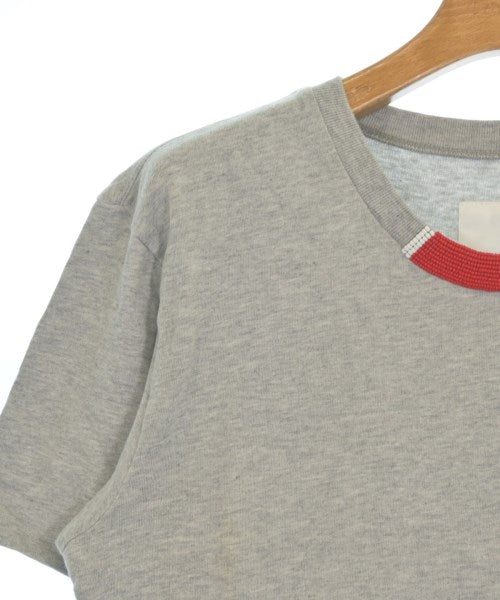 A เสื้อยืด/เสื้อท็อปส์