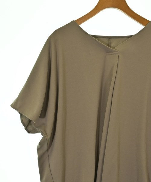 URBAN RESEARCH เสื้อสตรี