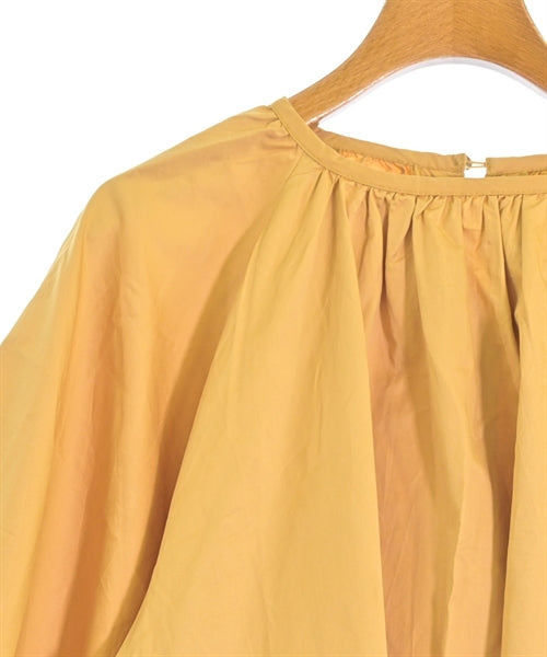 URBAN RESEARCH เสื้อสตรี