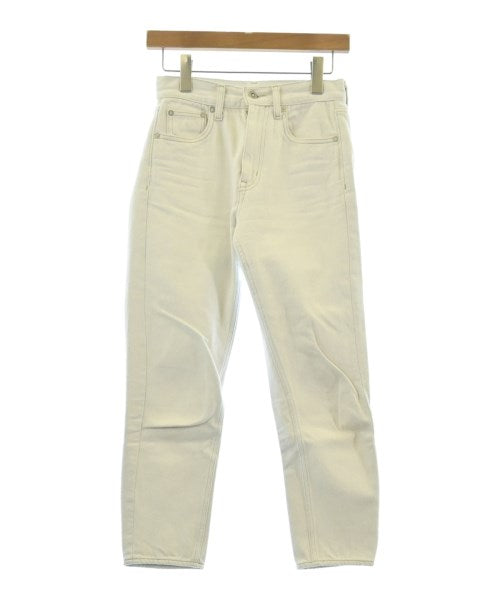 green label relaxing ยีนส์