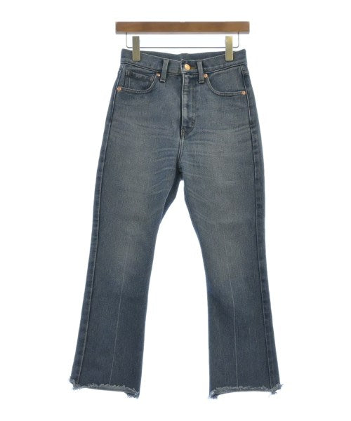 green label relaxing ยีนส์