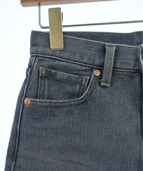 green label relaxing ยีนส์