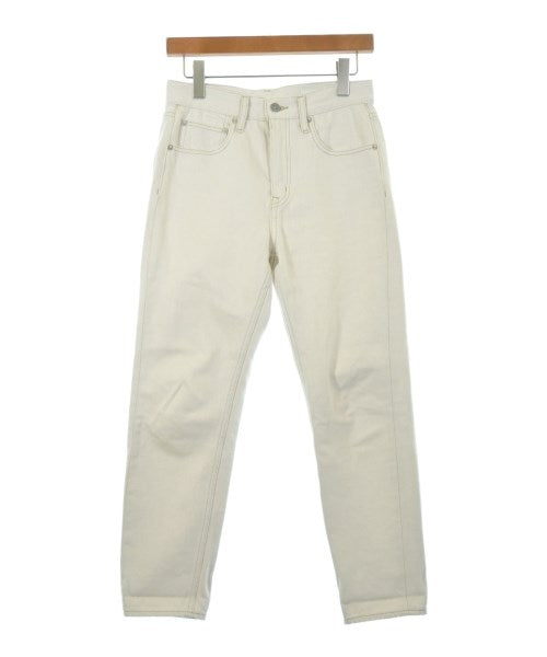 green label relaxing ยีนส์