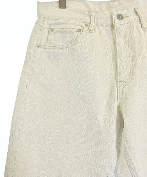 green label relaxing ยีนส์