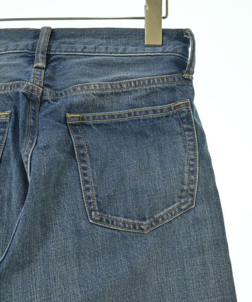 green label relaxing ยีนส์