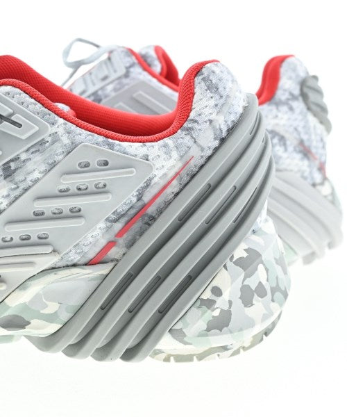 DIESEL รองเท้าผ้าใบ