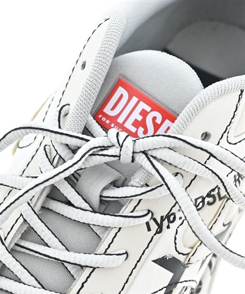 DIESEL รองเท้าผ้าใบ
