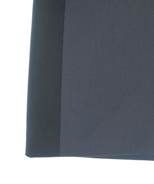 DIESEL กระโปรงยาวถึงเข่า