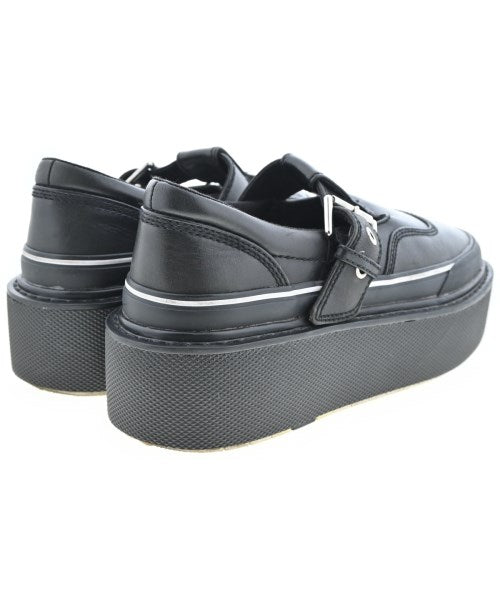 DIESEL รองเท้าผ้าใบ